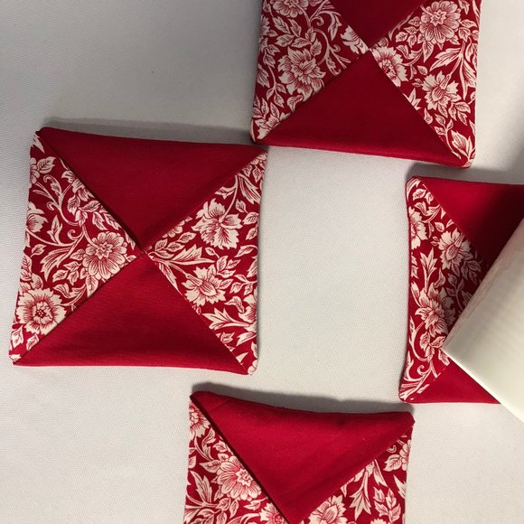Handmade Fabric Coasters Set of 4 red white - Picture 4 of 6